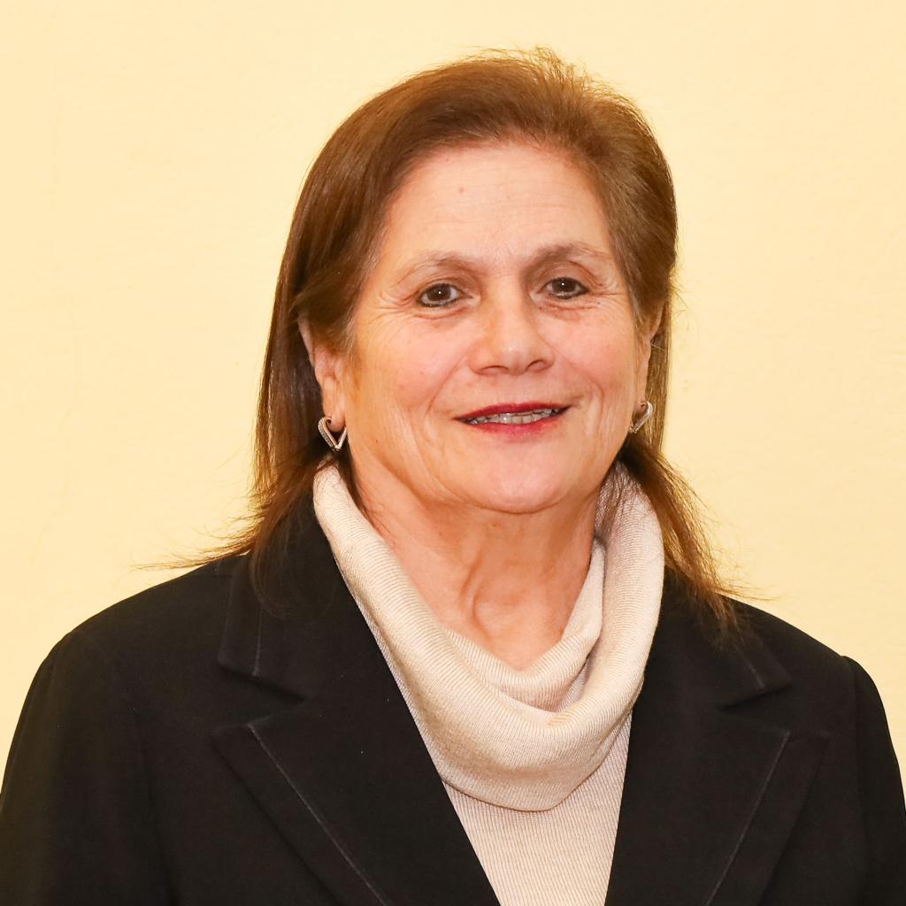 Prof. Dora Lezcano